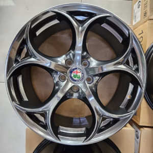 R18 8x18 5/110 ET35 65.1 (664) HyperBLACK