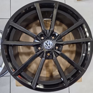 R18 8x18 5/112 ET45 66.45 (FN991) GlossBlack